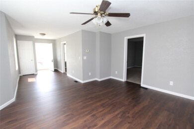 1512 Champaign Ave, Mattoon, IL 61938 - photo 6