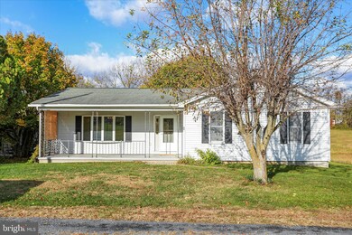 80 Honeysuckle Ave, Woodstock, VA 22664 - photo 2