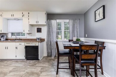 11406 E 32nd St S, Independence, MO 64052 - photo 7