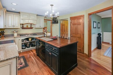 13 Forbes Rd, Rutland, MA 01543 - photo 5