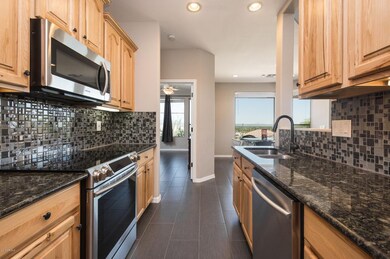 08- KITCHEN