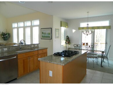 605 Burgess Cir unit 23, Aurora, OH 44202 - photo 6