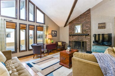 31 Glen Meadows Ct, Warwick, RI 02889 - photo 7