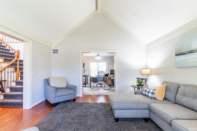 14127 Whiskey Creek Dr, Fort Wayne, IN 46814 - photo 5