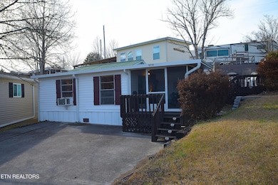 579 FLAMINGO CIRCLE