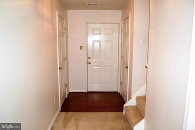 11812 Eton Manor Dr unit 302, Germantown, MD 20876 - photo 2