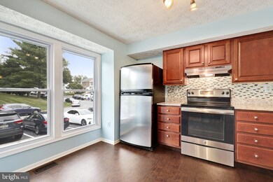 8334 Sperry Ct, Laurel, MD 20723 - photo 3