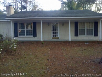566 Lennox Dr, Fayetteville, NC 28303 - photo 2