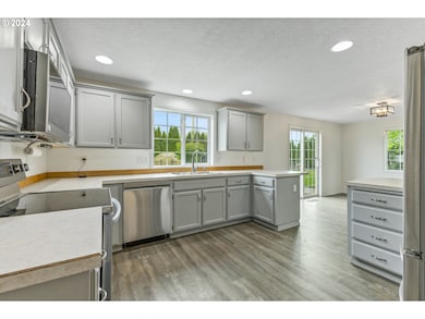 2454 Hassell Ct NE, Keizer, OR 97303 - photo 5