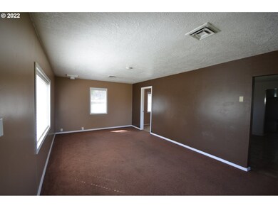 1511 H St, the Dalles, OR 97058 - photo 3