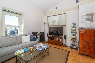 87 Lakeview Ave unit R, Cambridge, MA 02138 - photo 3