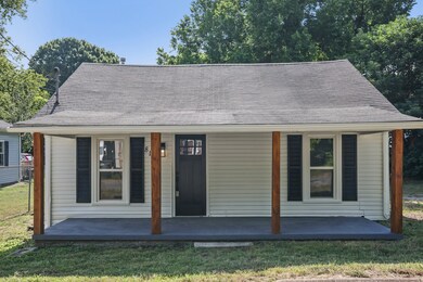 817 E End St, Columbia, TN 38401 - photo 2
