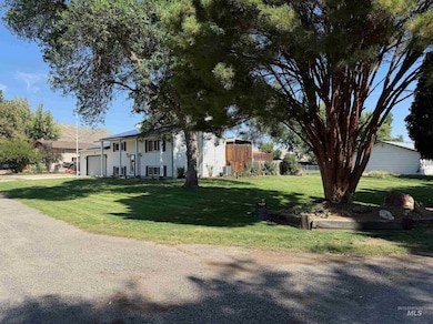 101 Vista Ln, Horseshoe Bend, ID 83629 - photo 2