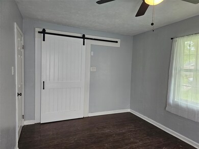 10911 Royal Pine Dr, Houston, TX 77093 - photo 5