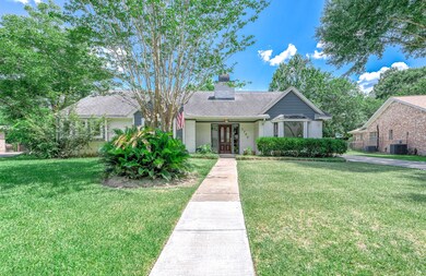 1707 Magnolia Ln, Richmond, TX 77469 - photo 2