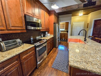 212 Weiskopf Way, Camdenton, MO 65020 - photo 6