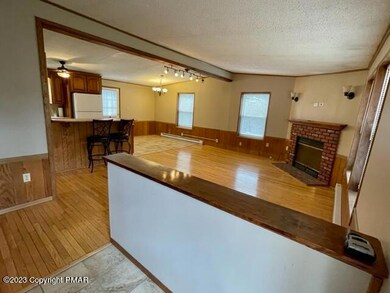 2531 Allegheny Dr, Blakeslee, PA 18610 - photo 2