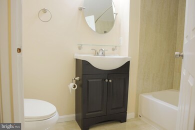 7300 Serenade Cir, Clinton, MD 20735 - photo 6