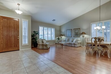 2384 W Ivanhoe St-8