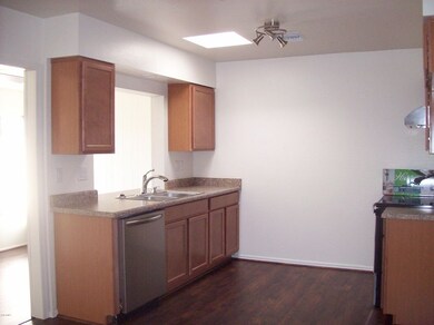 13604 N 110th Ave unit 15B, Sun City, AZ 85351 - photo 5