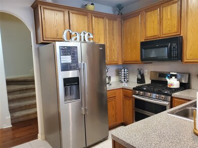 15838 Collinsville Dr, Tomball, TX 77377 - photo 6