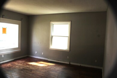 LIVINGROOM 1