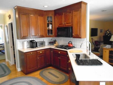 21 Windsor Rd, East Walpole, MA 02032 - photo 6