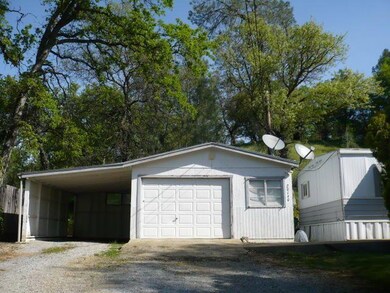 Garage & Carport