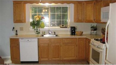 63 Voyagers Ln, Ashland, MA 01721 - photo 3