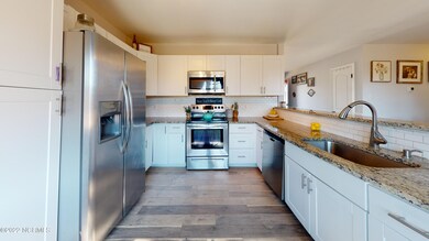 810 Edgewood Dr, Jacksonville, NC 28540 - photo 6