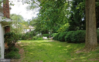 9909 Rand Dr, Burke, VA 22015 - photo 3