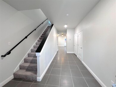 102 Robbins St unit C, Cleburne, TX 76031 - photo 4