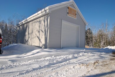 detached one car garage