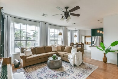 1807 N Mission Cir, Friendswood, TX 77546 - photo 5