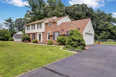 4301 Salem Dr, Emmaus, PA 18049 - photo 3