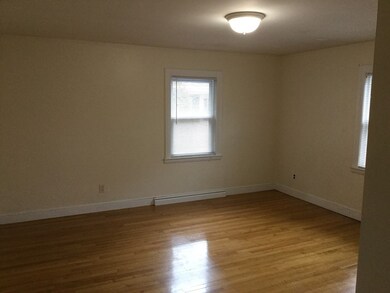 308 Lagrange St unit 308, Chestnut Hill, MA 02467 - photo 4