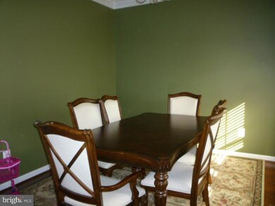 715 Macdill Rd, Middle River, MD 21220 - photo 3