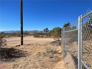 3884 Indio Ave, Yucca Valley, CA 92284 - photo 6