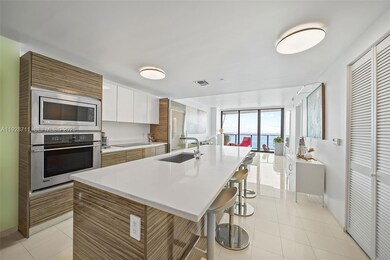 Icon Bay unit 3904, Miami, FL 33137 - photo 6