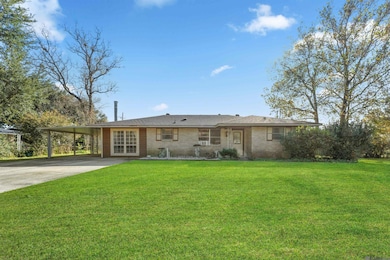 3952 Chestnut St, Zachary, LA 70791 - photo 2