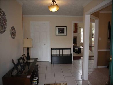 Entry/Foyer.
