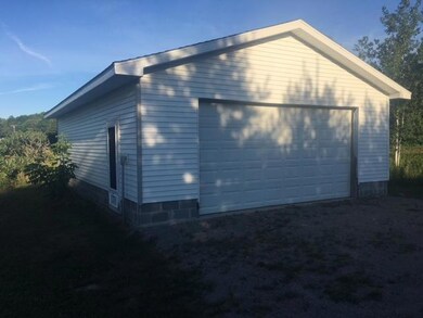 Spruce garage