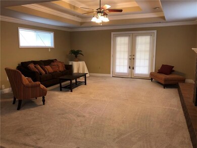 519 Edgewood Dr, Pineville, LA 71360 - photo 2