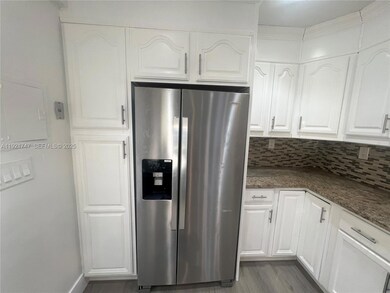 11227 SW 88th St unit 205 D, Miami, FL 33176 - photo 7