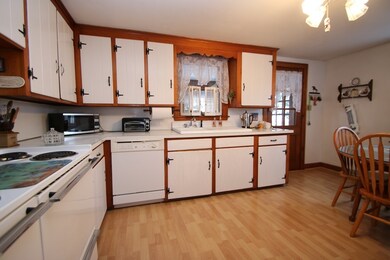 249 Essex St, Saugus, MA 01906 - photo 4