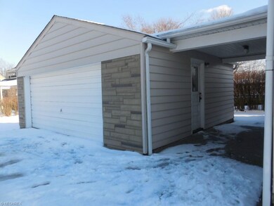 183 Iroquois St, Struthers, OH 44471 - photo 3