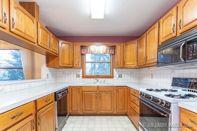 230 Laurelwood Ct_14
