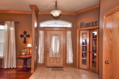 9325 Fendrych Dr, Oklahoma City, OK 73165 - photo 4