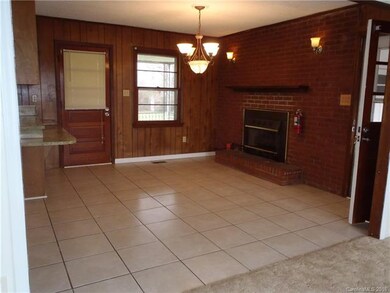 241 Shumaker Dr, Statesville, NC 28625 - photo 3