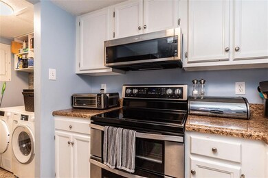 2209 Hickory Run unit 3, Graham, NC 27253 - photo 6